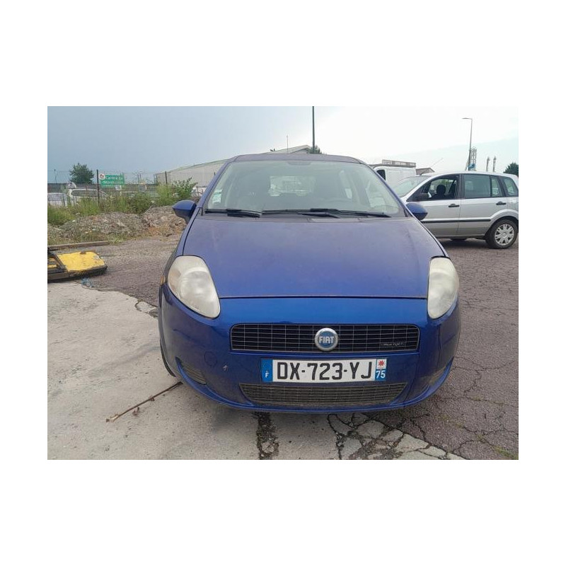 Vitre avant droit FIAT GRANDE PUNTO d’occasion