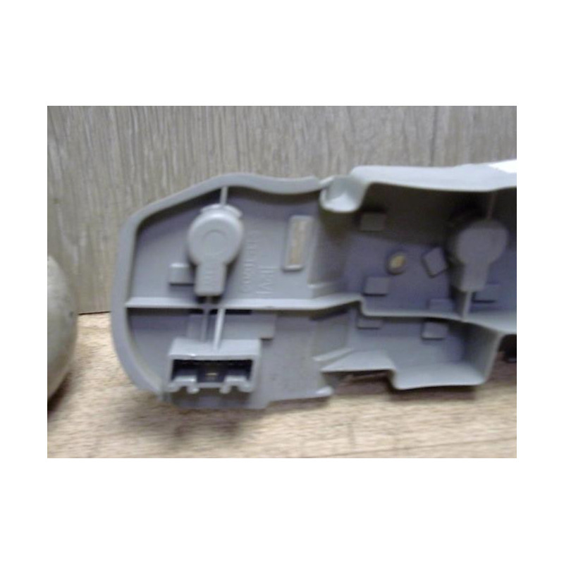 Platine feu arriere droit TOYOTA COROLLA VERSO 2 PHASE 2 d’occasion