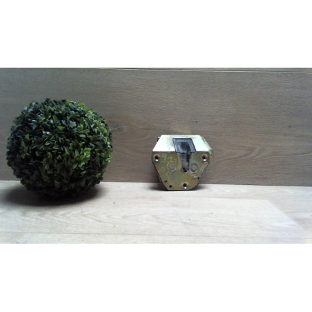 Serrure de coffre RENAULT TWINGO 1 PHASE 1 d’occasion