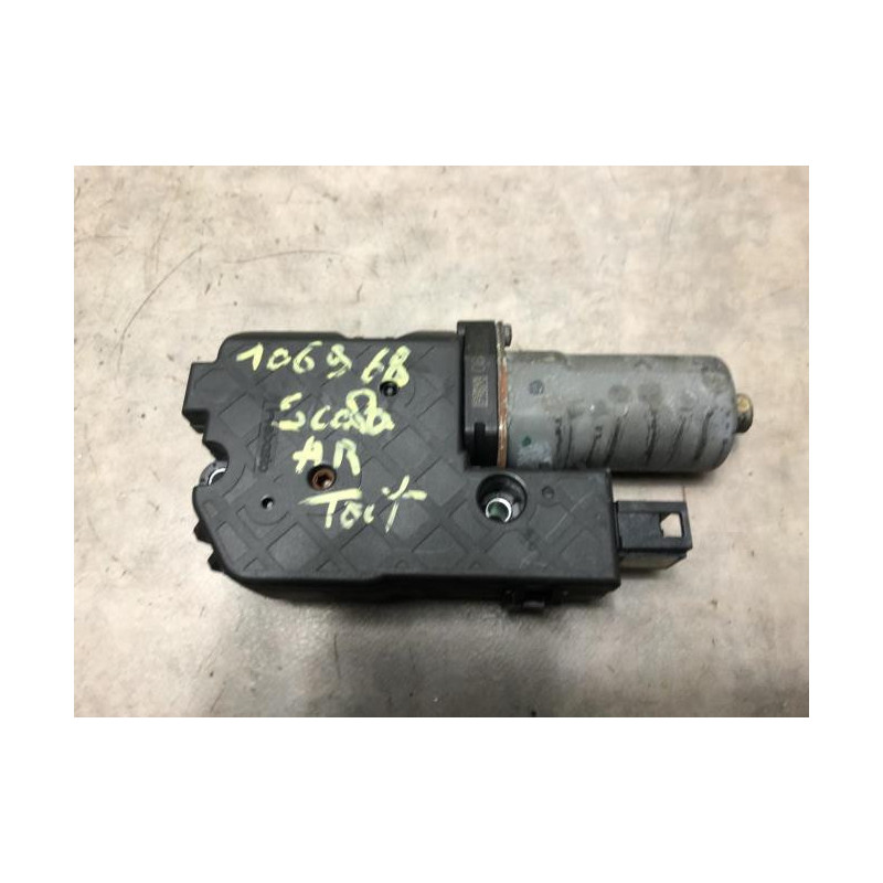 Moteur toit ouvrant SKODA SCALA d’occasion