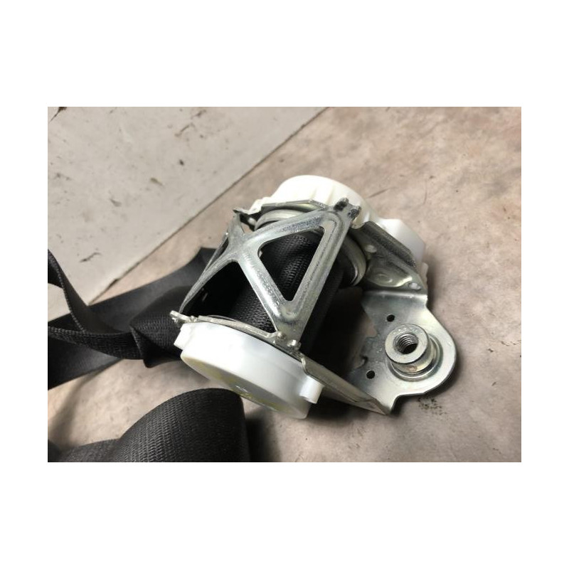 Ceinture avant gauche BMW SERIE 1 F21 PHASE 1 d’occasion