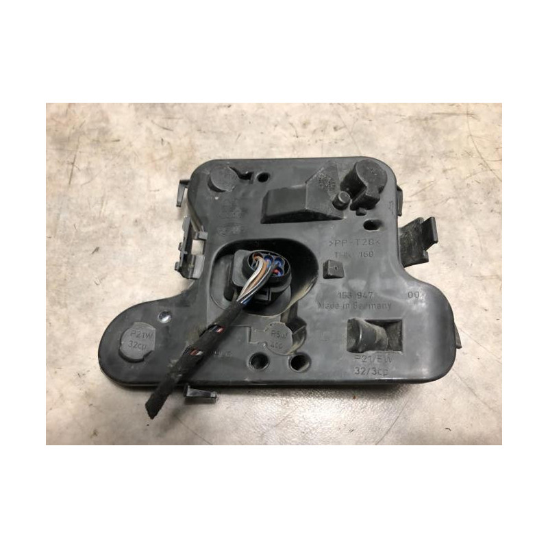 Platine feu arriere gauche AUDI A4 2 PHASE 1 d’occasion
