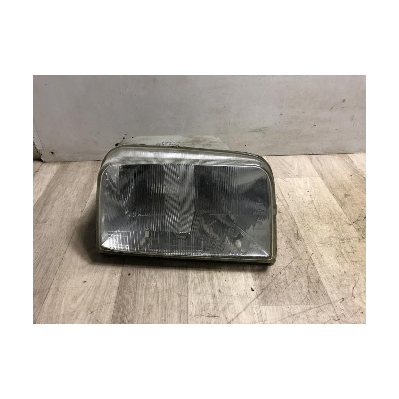 Optique avant principal droit (feux)(phare) RENAULT EXPRESS PHASE 1 d’occasion