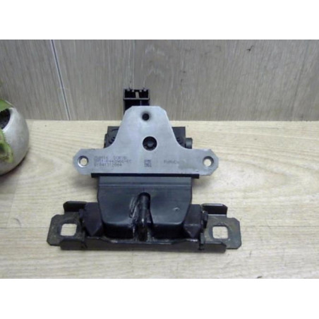 Serrure de coffre FORD MONDEO 3 PHASE 1 BREAK d’occasion