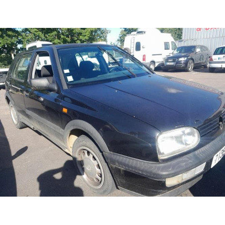 Vitre avant droit VOLKSWAGEN GOLF d’occasion