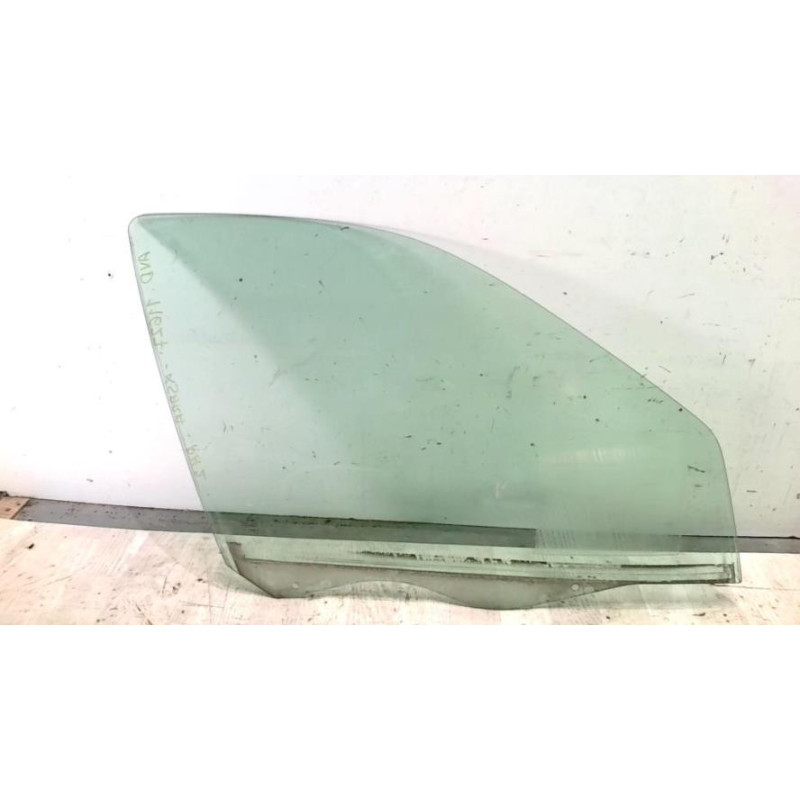 Vitre avant droit CITROEN XSARA PHASE 2 d’occasion