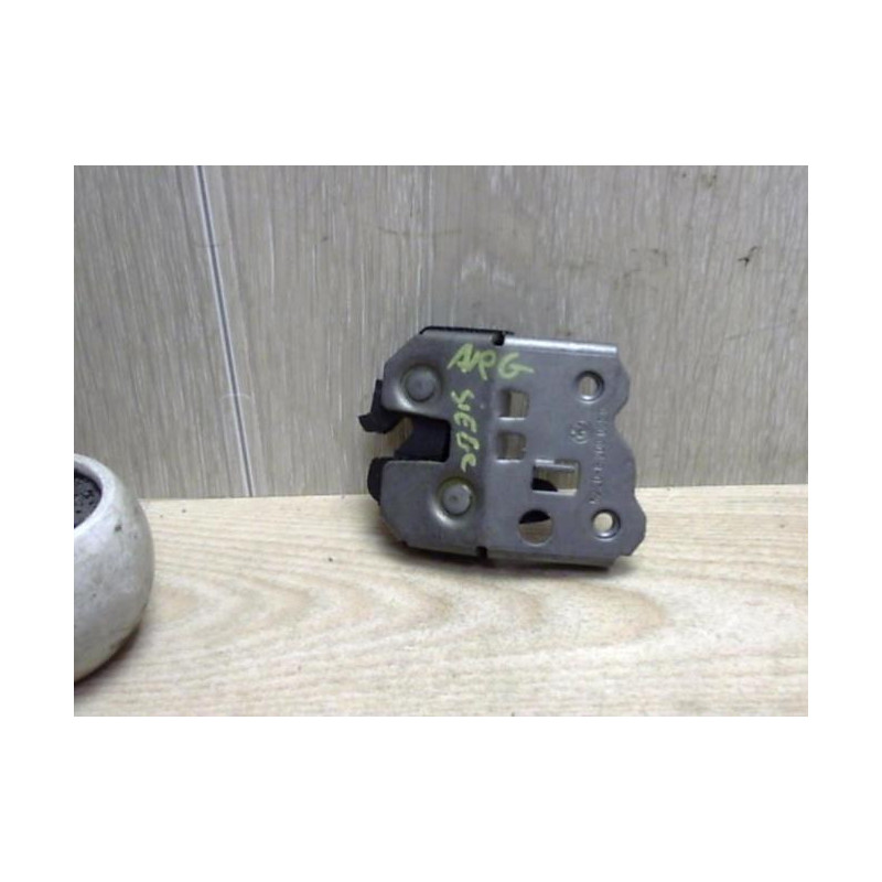 Serrure de coffre BMW SERIE 3 E46 PHASE 2 d’occasion