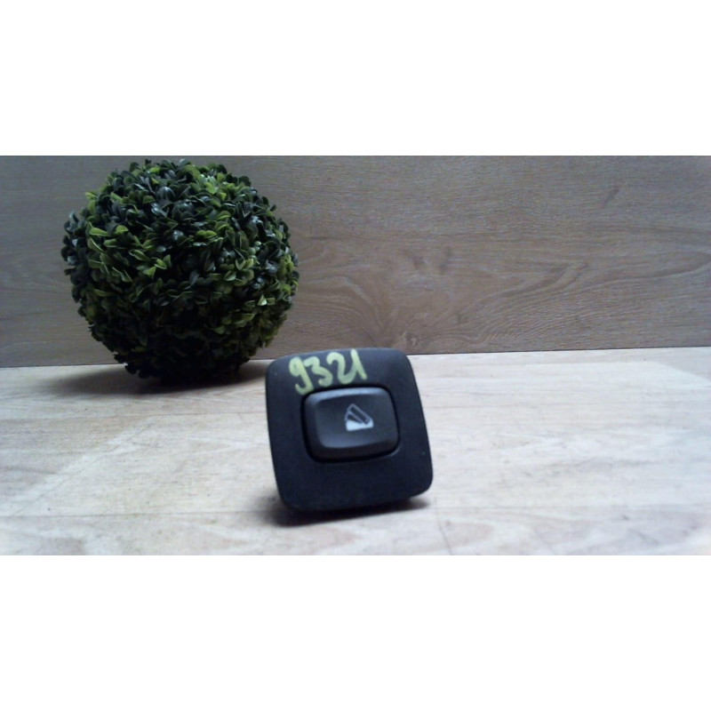Bouton/Interrupteur RENAULT SCENIC 3 PHASE 3 d’occasion