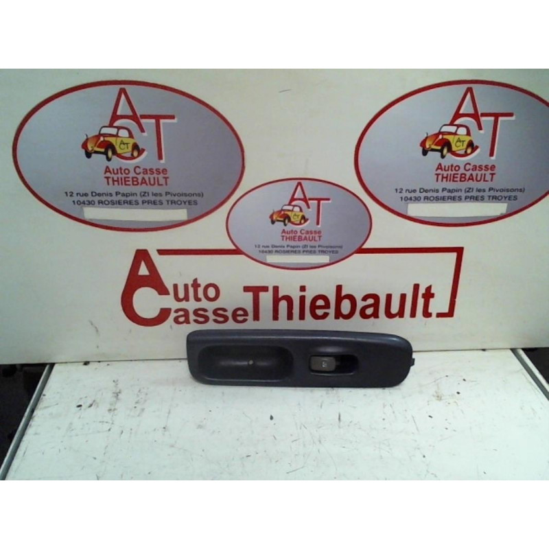 Interrupteur de leve vitre avant droit RENAULT TWINGO I d’occasion