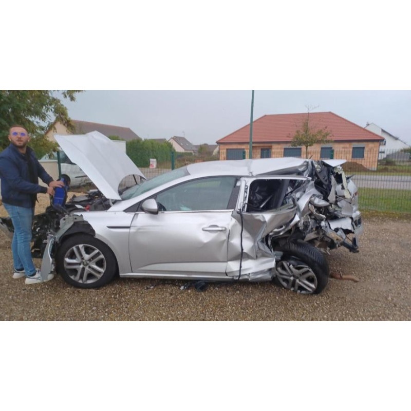 Ecran GPS RENAULT MEGANE 4 PHASE 1 d’occasion