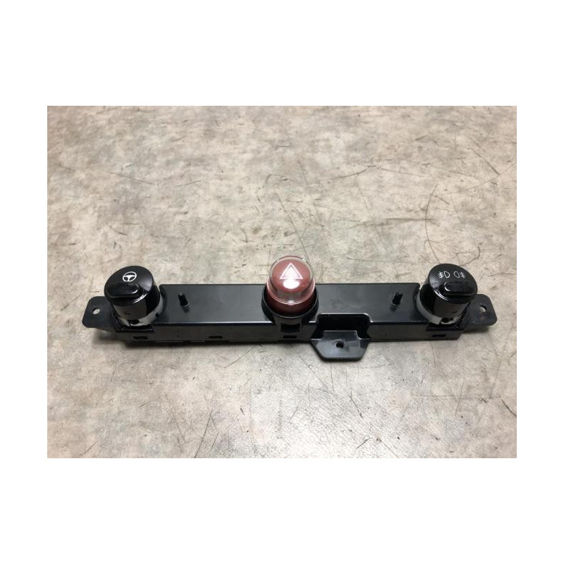 Bouton de warning FIAT 500 2 PHASE 2 d’occasion