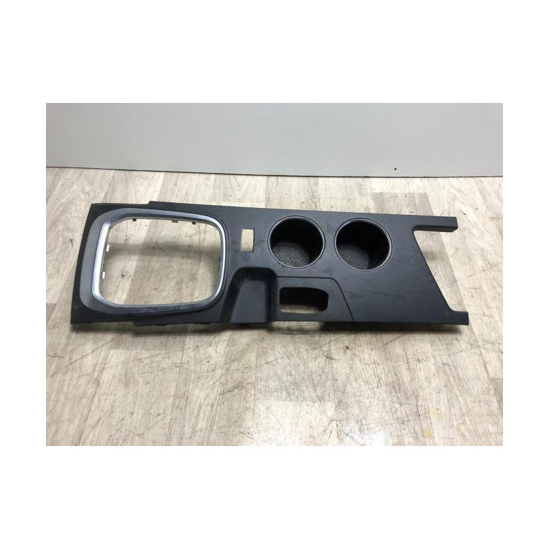 Porte gobelet RENAULT MEGANE 4 PHASE 1 d’occasion