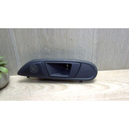 Poignee interieur avant gauche FORD FIESTA 6 PHASE 2 d’occasion
