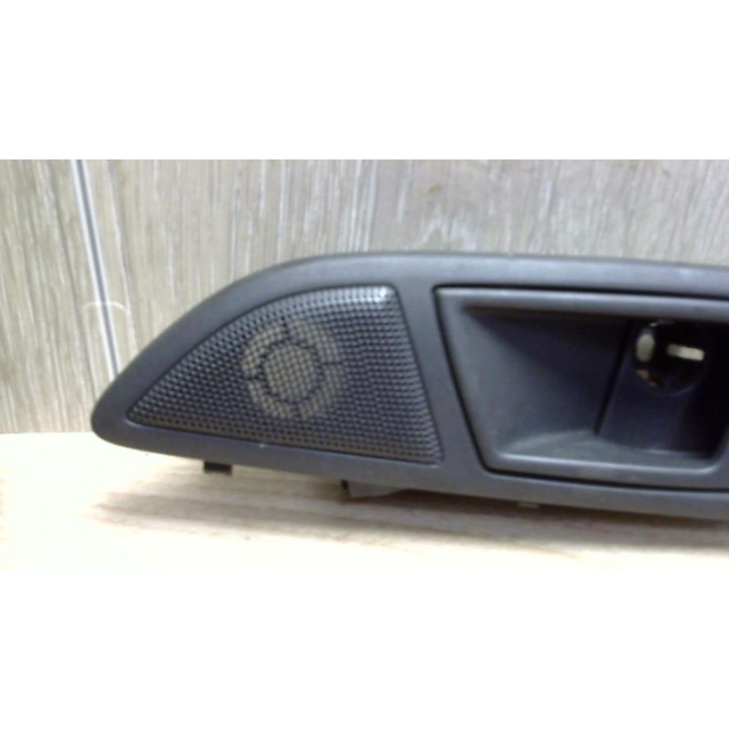 Poignee interieur avant gauche FORD FIESTA 6 PHASE 2 d’occasion