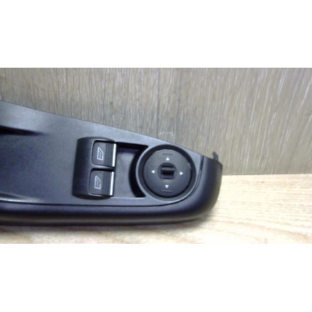 Interrupteur de leve vitre avant gauche FORD FIESTA 6 PHASE 2 d’occasion