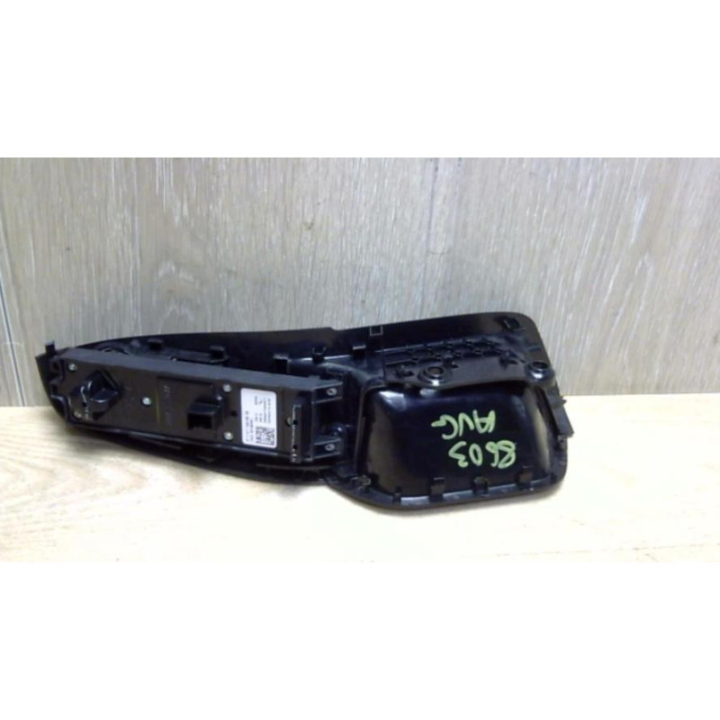 Interrupteur de leve vitre avant gauche FORD FIESTA 6 PHASE 2 d’occasion