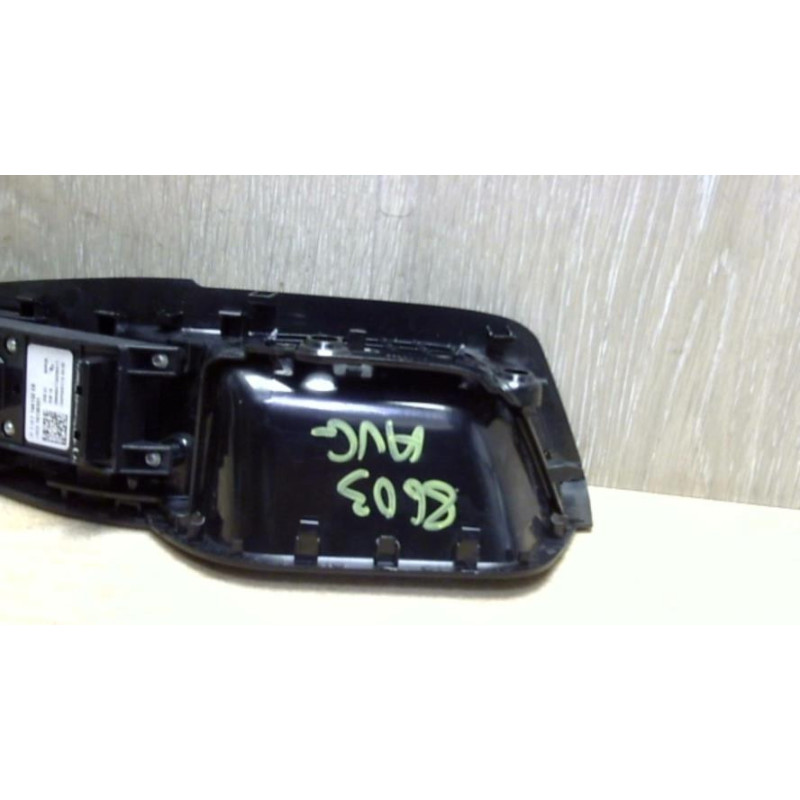Interrupteur de leve vitre avant gauche FORD FIESTA 6 PHASE 2 d’occasion