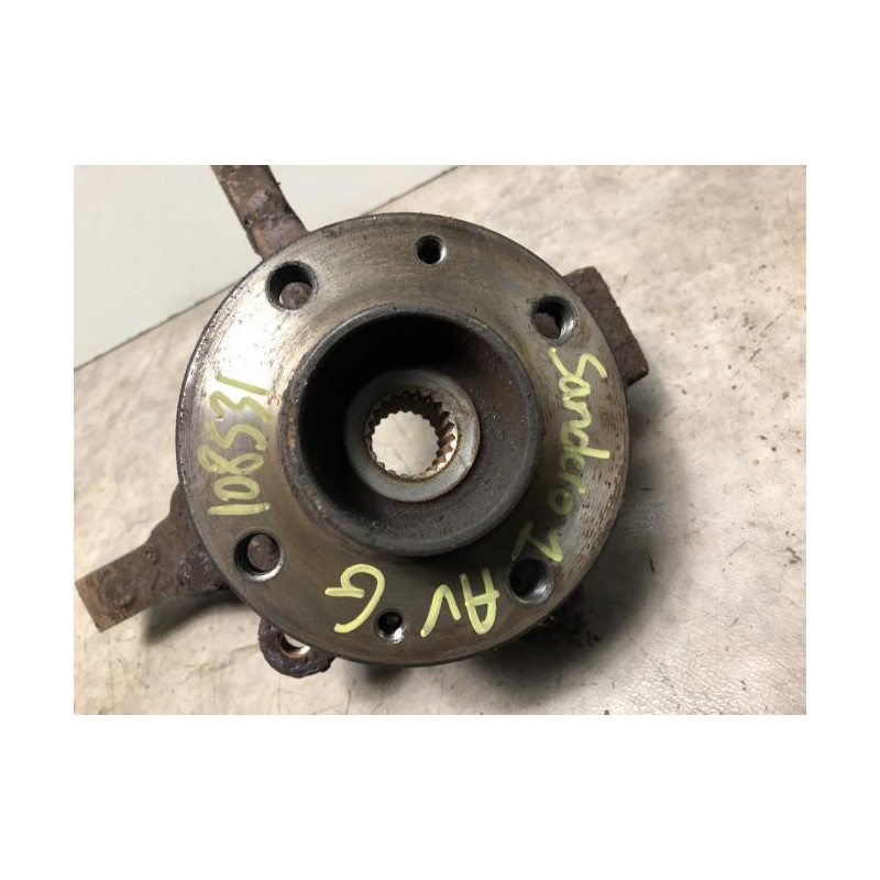 Fusee avant gauche Dacia SANDERO 1.4 MPI - 75 GPL d’occasion