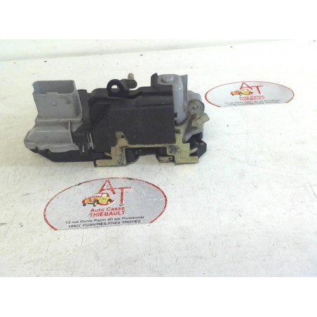 Serrure avant gauche CITROEN PICASSO PICA HDI d’occasion