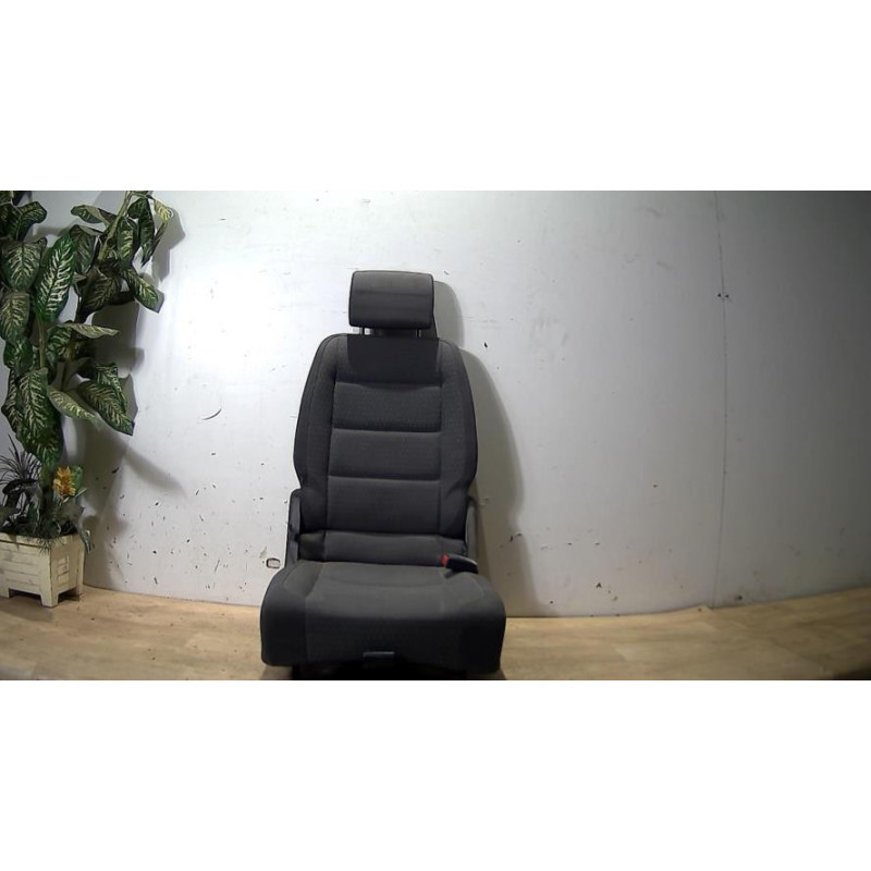 Siege arriere droit VOLKSWAGEN TOURAN 1 PHASE 1 d’occasion