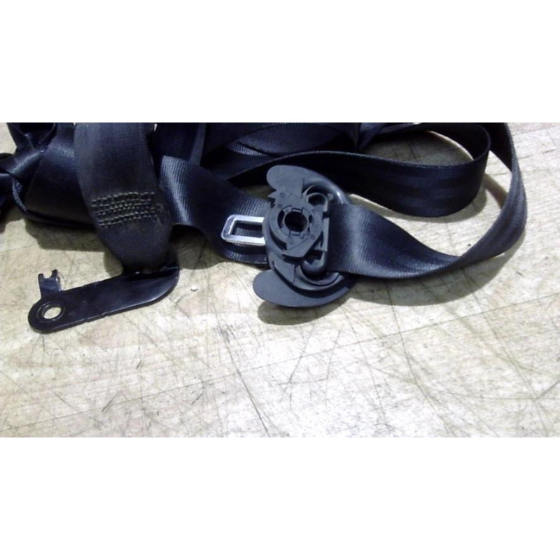 Ceinture arriere centrale VOLKSWAGEN TOURAN 1 PHASE 1 d’occasion