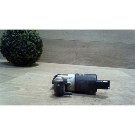 Pompe lave glace avant RENAULT MEGANE 3 PHASE 1 BREAK d’occasion