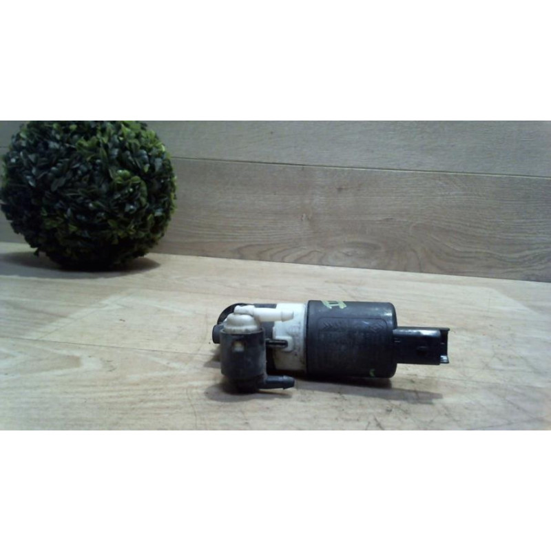 Pompe lave glace avant RENAULT MEGANE 3 PHASE 1 BREAK d’occasion