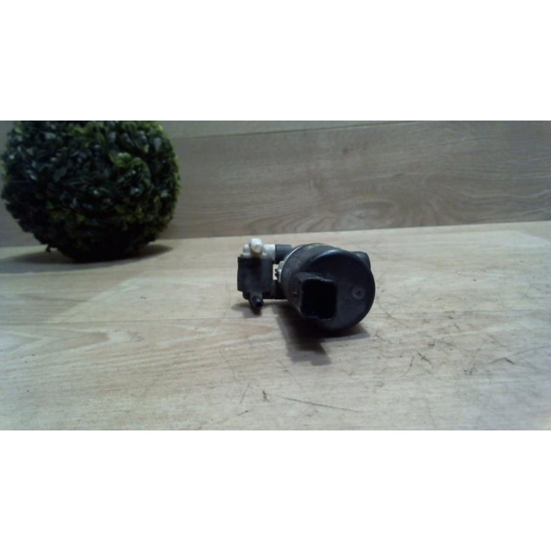 Pompe lave glace avant RENAULT MEGANE 3 PHASE 1 BREAK d’occasion
