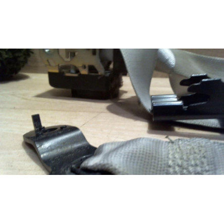 Ceinture avant gauche MERCEDES CLASSE C 203 PHASE 1 d’occasion