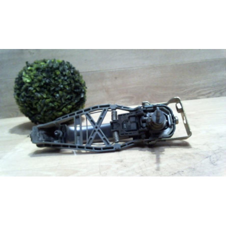 Poignee porte avant gauche VOLKSWAGEN TOURAN 1 PHASE 1 d’occasion