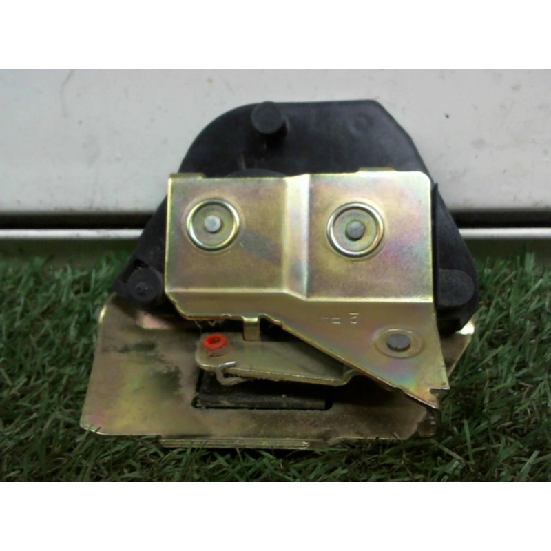 Serrure de coffre CITROEN BERLINGO (M49/M59) FOURGON PHASE 2 d’occasion
