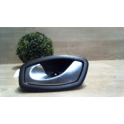 Poignee interieur avant droit RENAULT MEGANE 3 PHASE 1 BREAK d’occasion