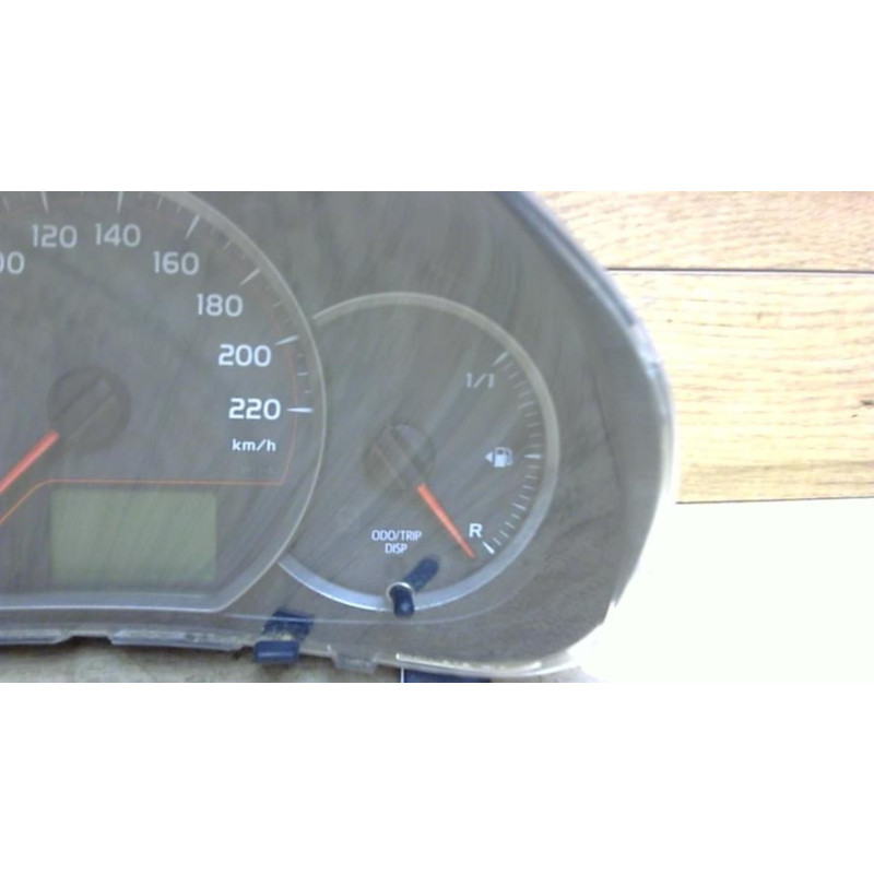 Compteur TOYOTA YARIS 3 PHASE 1 d’occasion