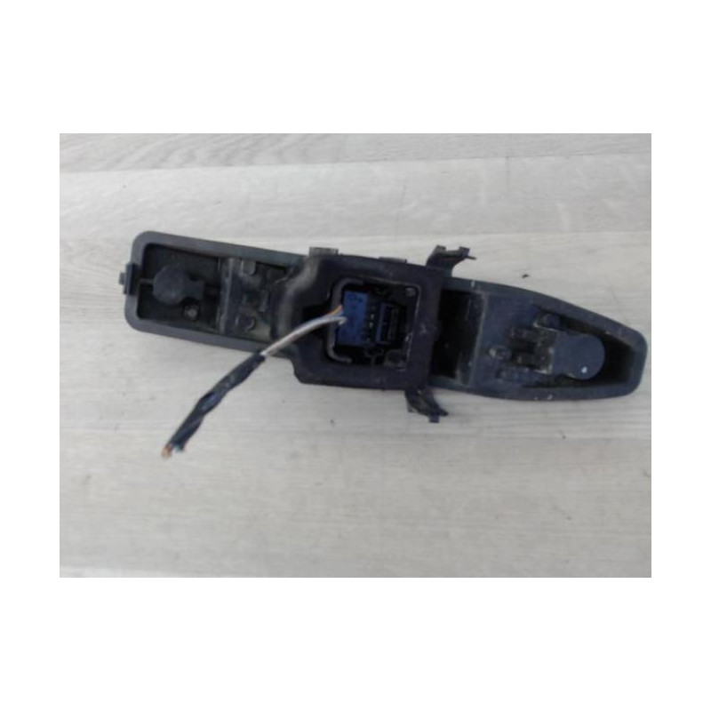 Platine feu arriere droit RENAULT SCENIC 2 PHASE 1 d’occasion