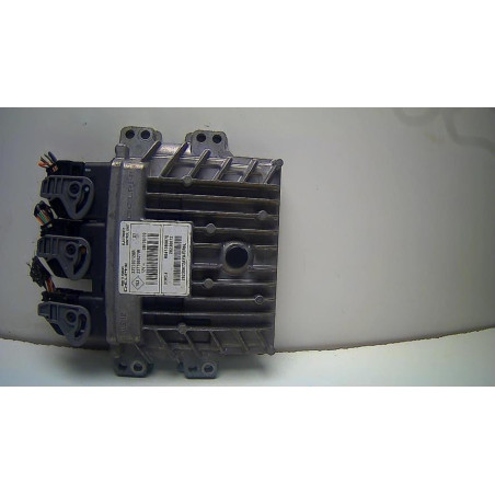 Calculateur moteur RENAULT  d’occasion