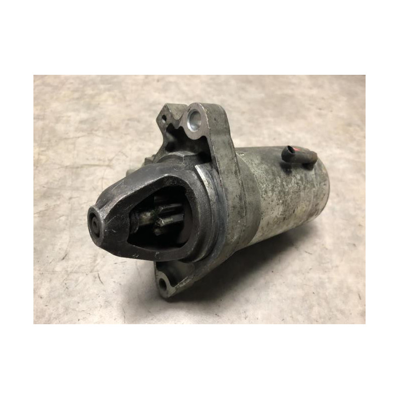 Demarreur TOYOTA YARIS 2 PHASE 1 d’occasion