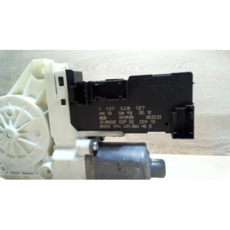 Moteur leve vitre avant droit PEUGEOT 407 PHASE 1 d’occasion