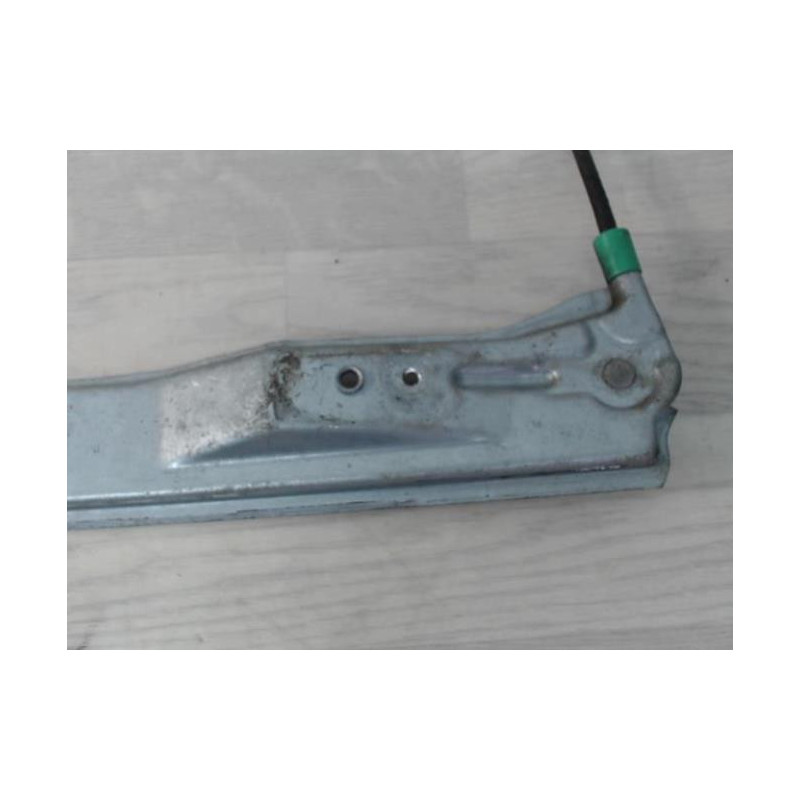 Leve vitre electrique avant gauche PEUGEOT 407 PHASE 1 BREAK d’occasion