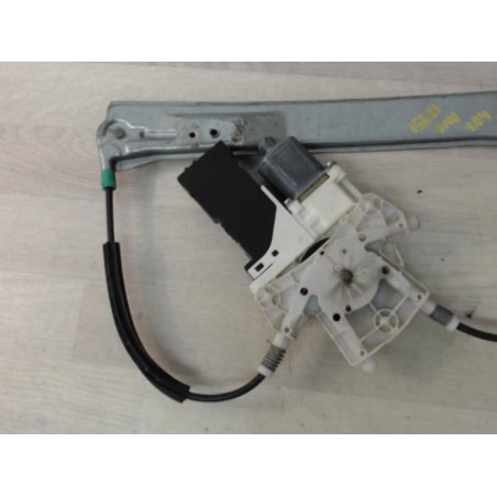 Leve vitre electrique avant gauche PEUGEOT 407 PHASE 1 BREAK d’occasion