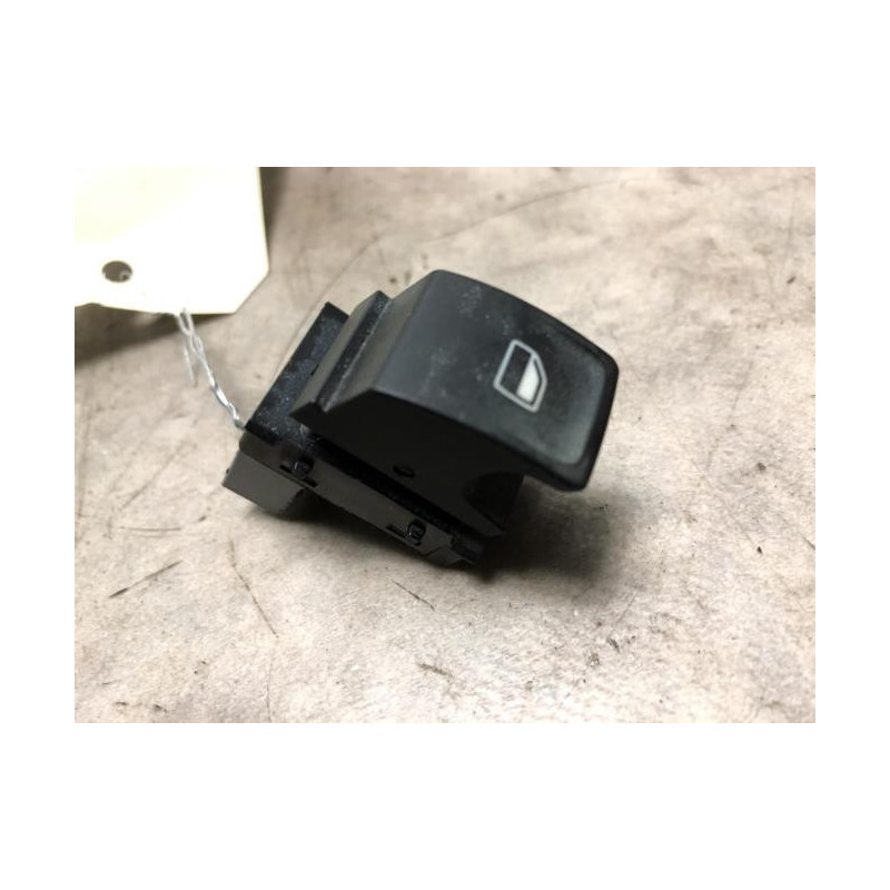 Interrupteur de leve vitre avant droit VOLKSWAGEN POLO 5 PHASE 2 d’occasion