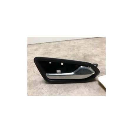 Poignee interieur avant droit RENAULT CLIO 5 d’occasion