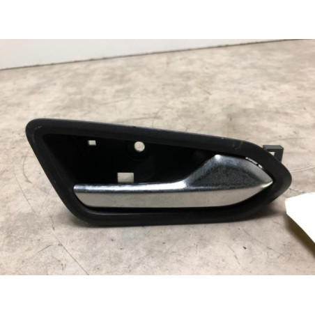 Poignee interieur avant droit RENAULT CLIO 5 d’occasion