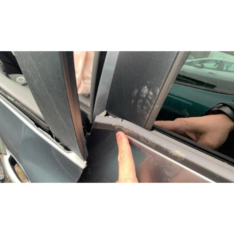 Poignee porte arriere gauche RENAULT CLIO 5 d’occasion