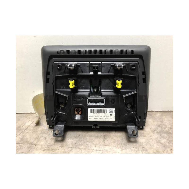 Ecran GPS RENAULT CLIO 5 d’occasion