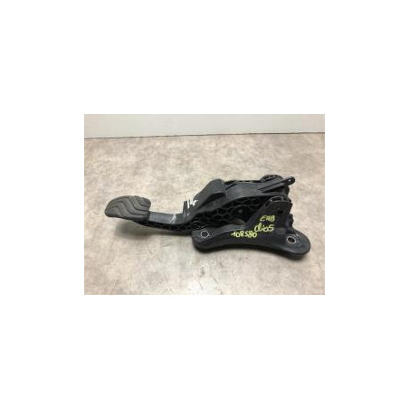 Pedalier d'embrayage RENAULT CLIO 5 d’occasion
