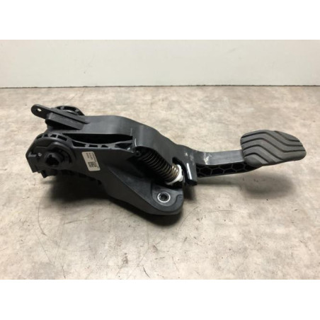 Pedalier d'embrayage RENAULT CLIO 5 d’occasion