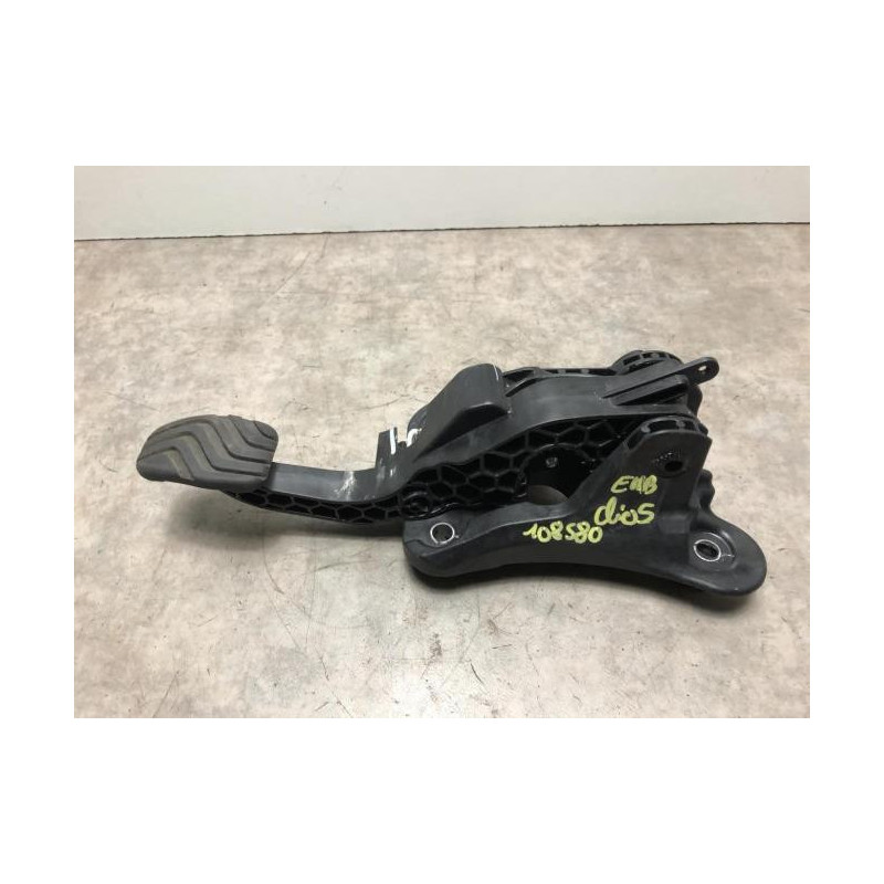Pedalier d'embrayage RENAULT CLIO 5 d’occasion