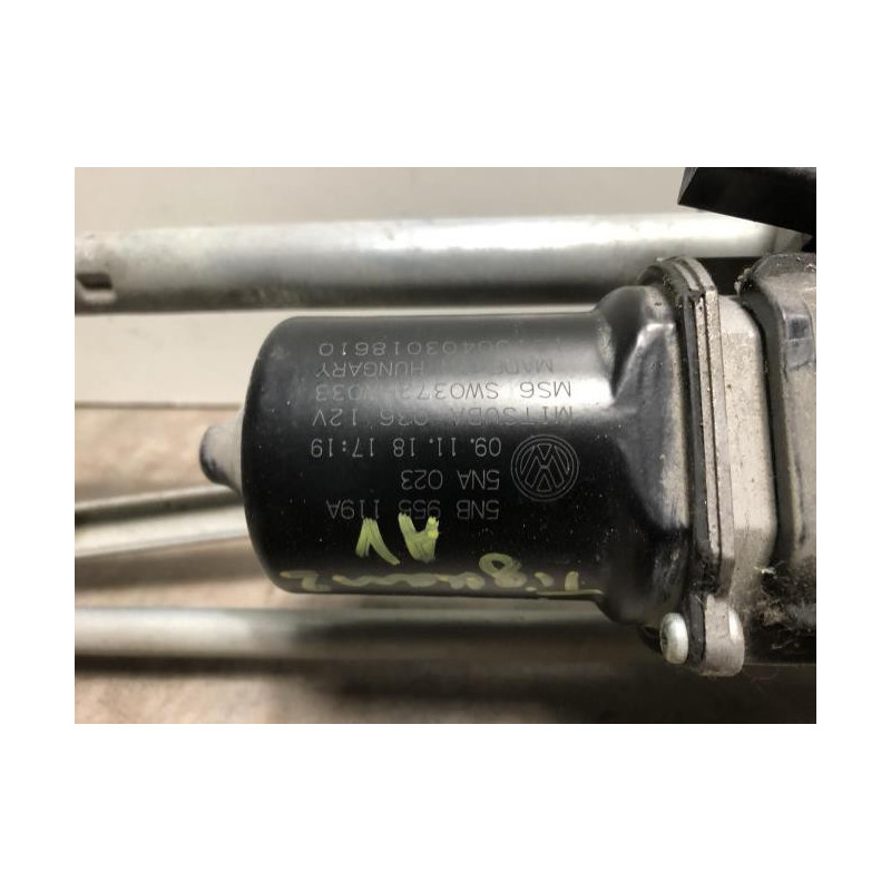 Moteur essuie glace avant VOLKSWAGEN TIGUAN 2 PHASE 1 d’occasion