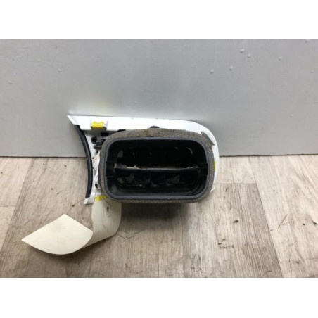 Aerateur tableau de bord avant gauche CITROEN C3 3 PHASE 2 d’occasion