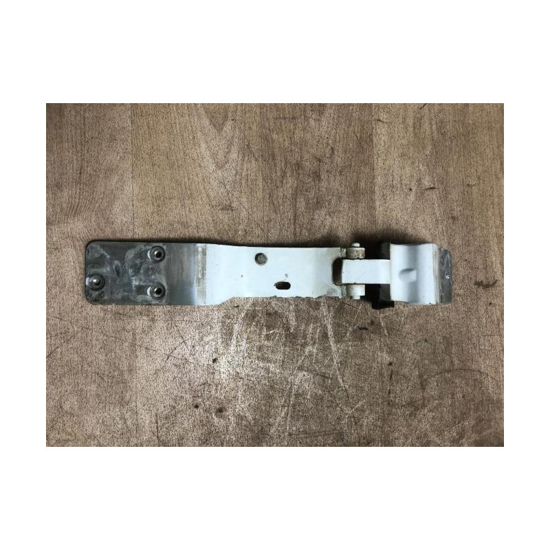 Charniere de porte de coffre droit CITROEN BERLINGO 1 PHASE 2 d’occasion